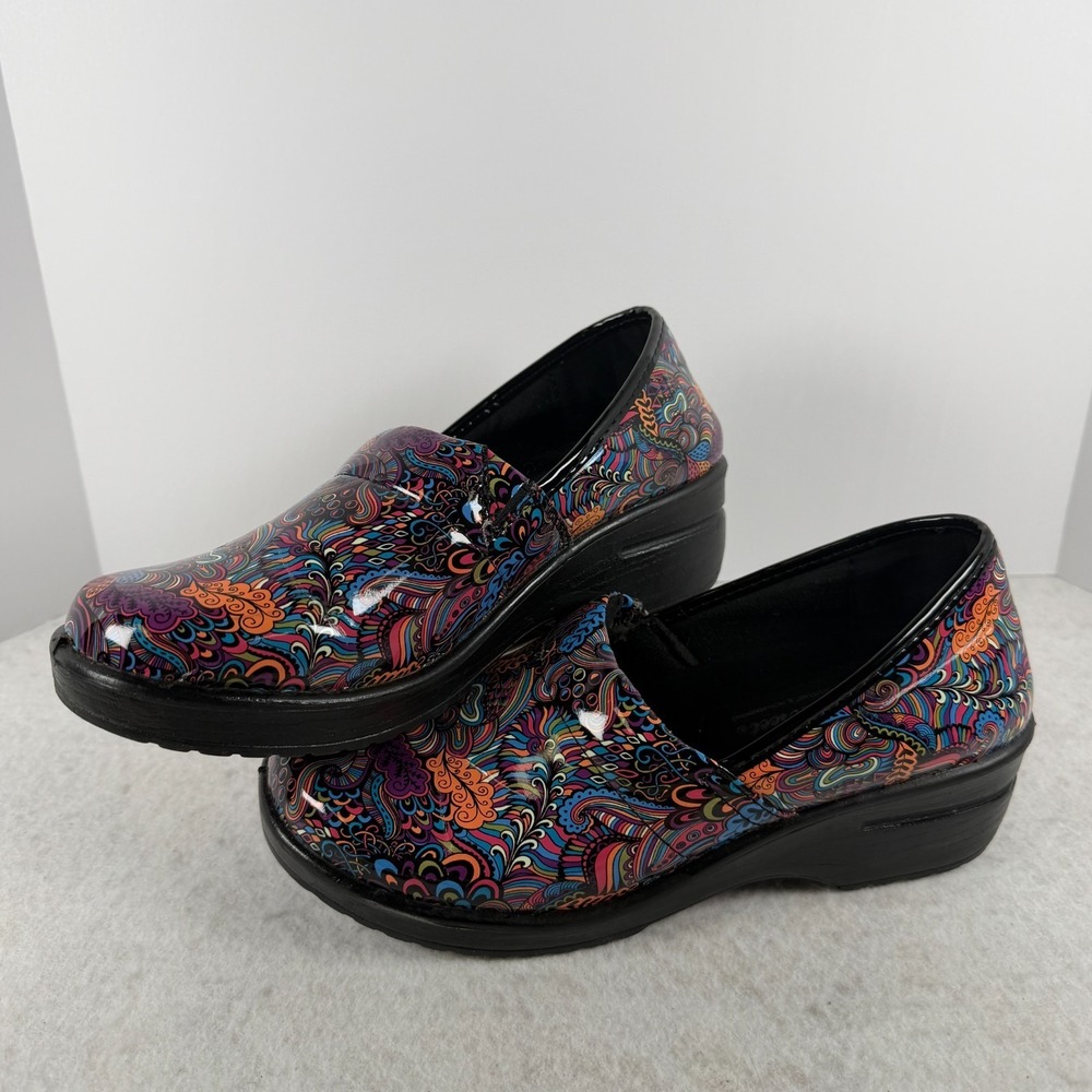 Easy Works Easy Street Laurie Clogs 9.5 W Multi Paisley Patent Nursing Shoes SR